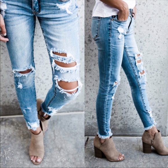 Distressed Skinny Jeans. - Picture 2 of 8